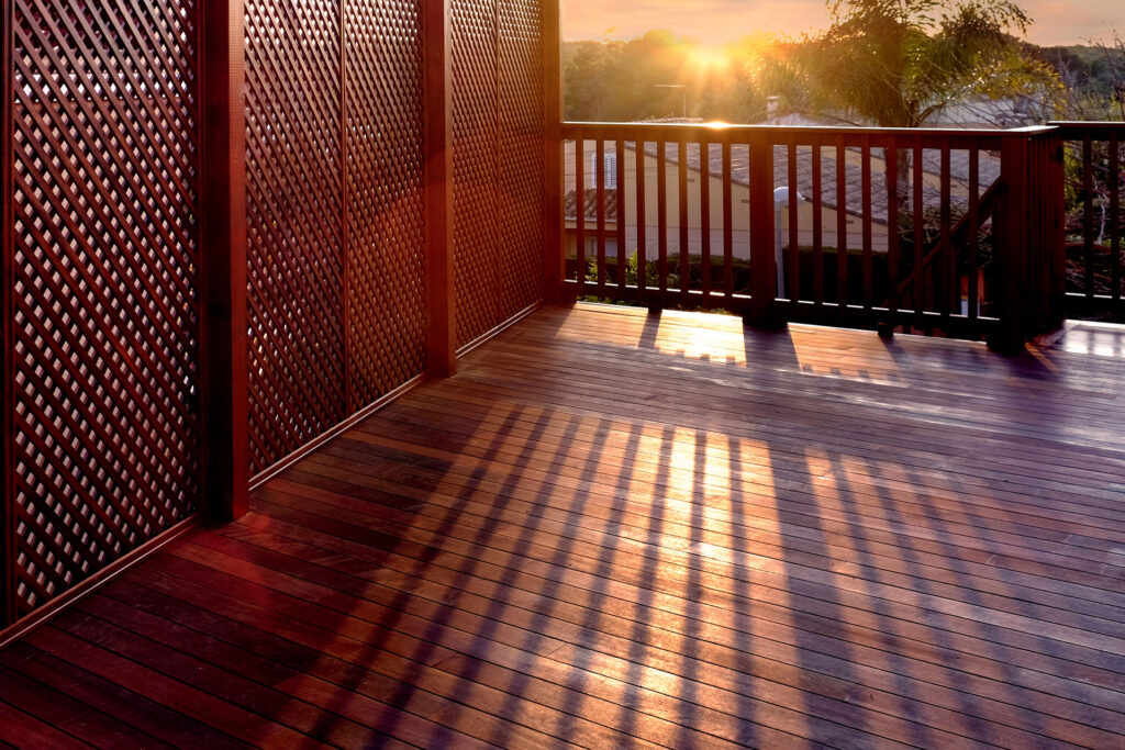 wood fence in the sun of beaumont texas